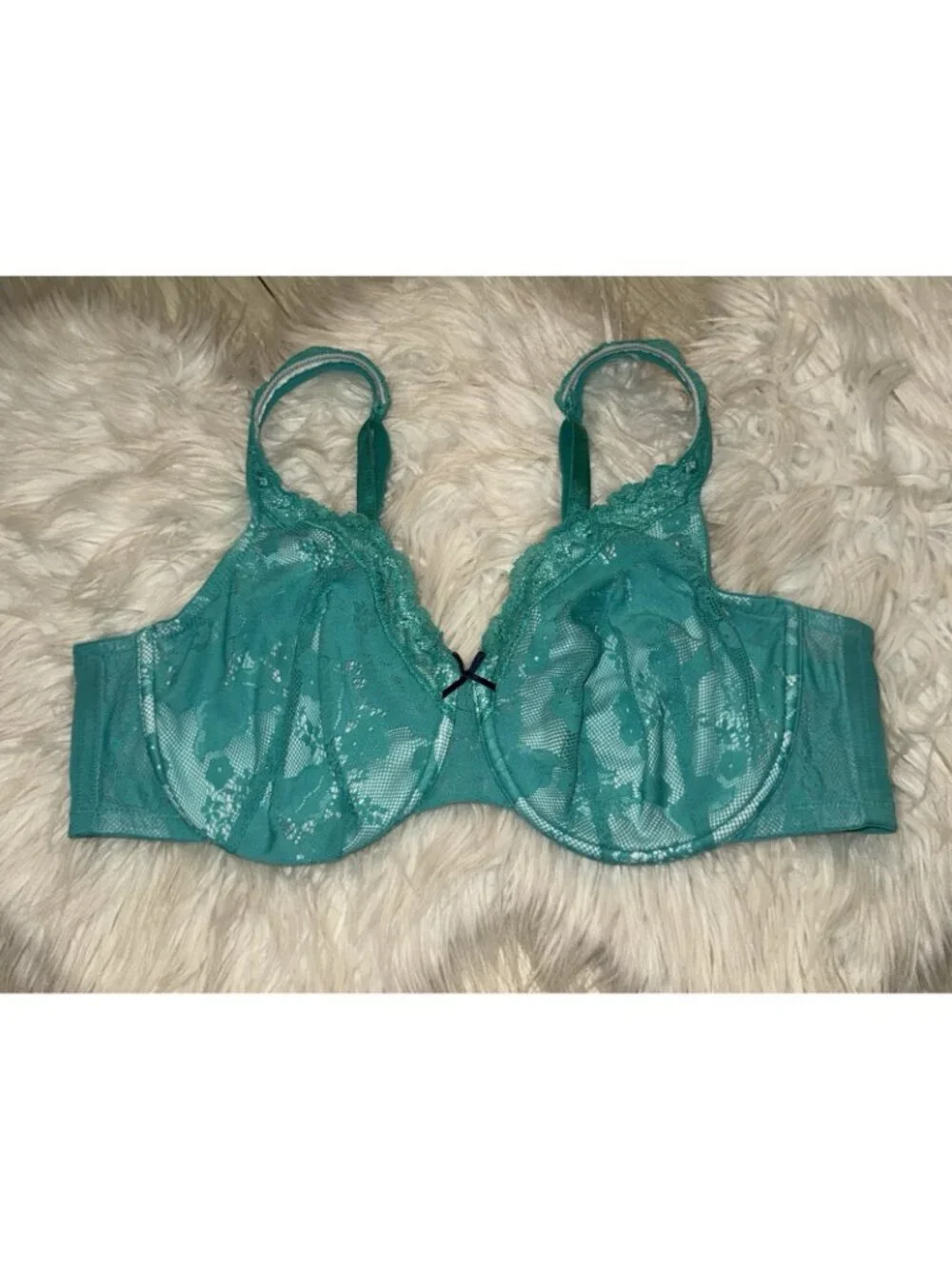 Cacique women’s lace